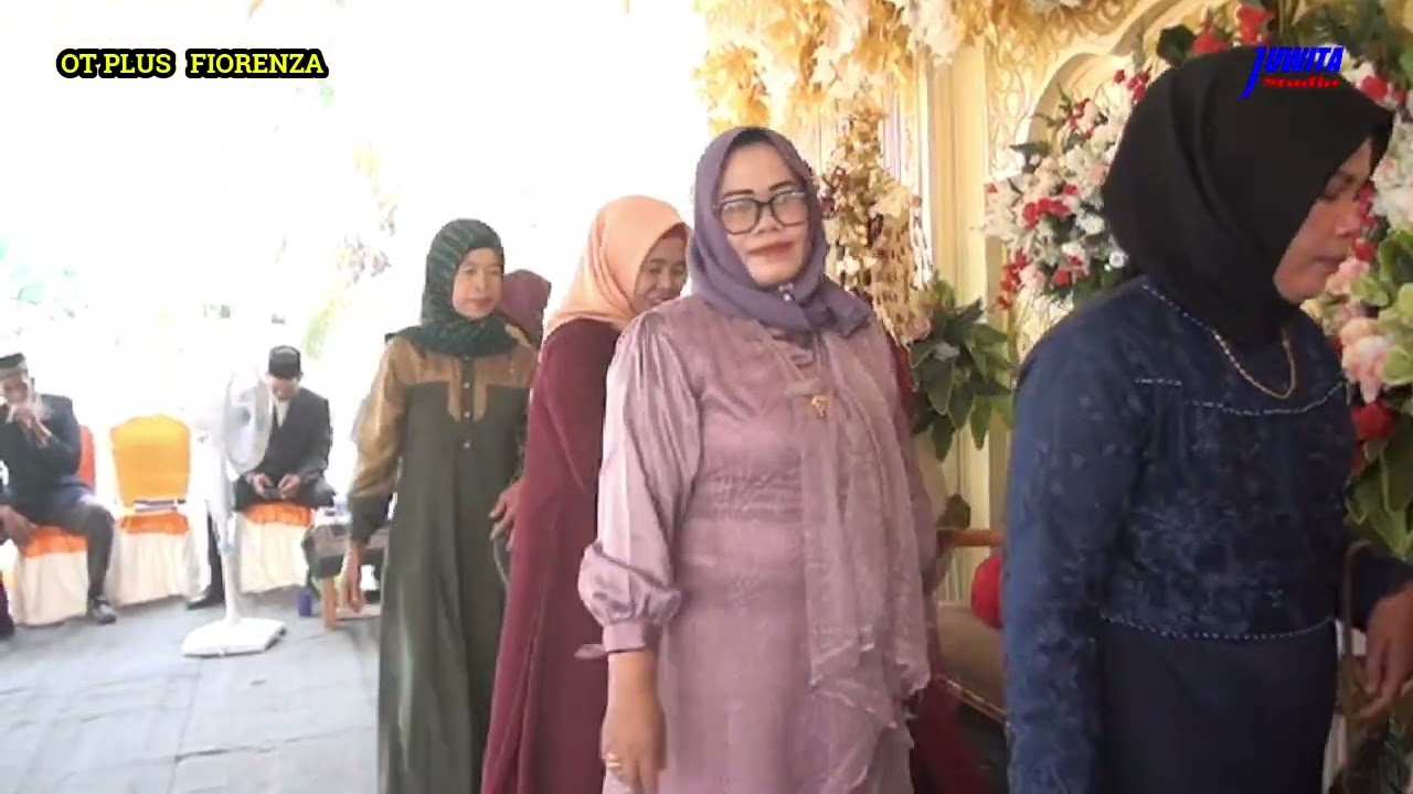 Demi Sang istrinya tidak bisa lagunya masi dinyanyikan _mutiara hidupku cover astoni harsin -