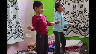 Kids#learnbywatching#fun#sining#dance