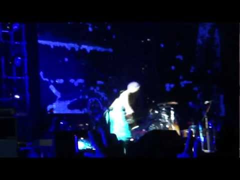 Under the bridge - RHCP LIve in Lima