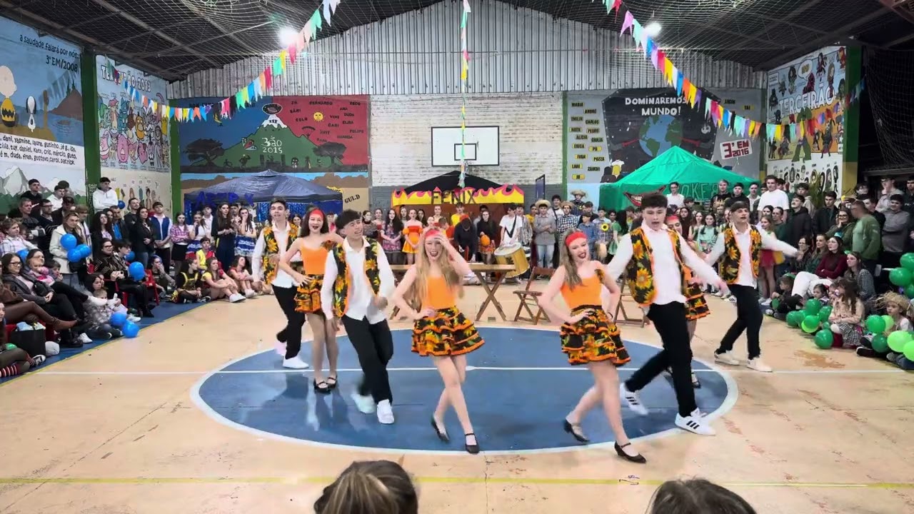 PÉ DE FORRÓ - FÊNIX