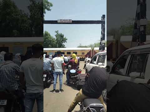 Chalo MP3 Download Sabhi Ko Mein Bulaya Hai To Ham To Ja Rahe Hain Aap Bhi Chalo Doston Mere Sath