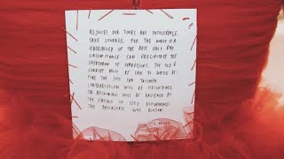 Lorde sends message with Grammys dress after not being asked to perform