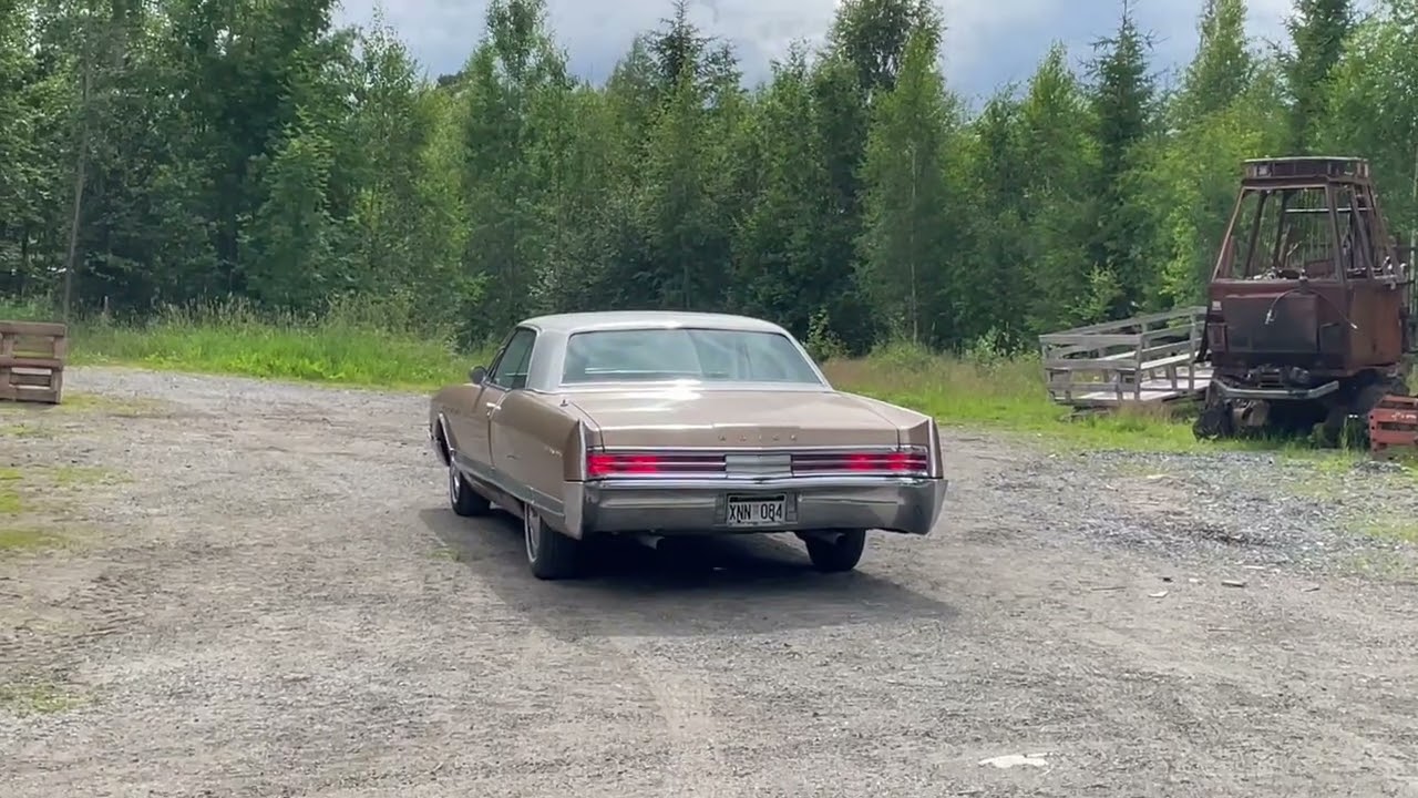 Veteranbil BUICK ELECTRA 225