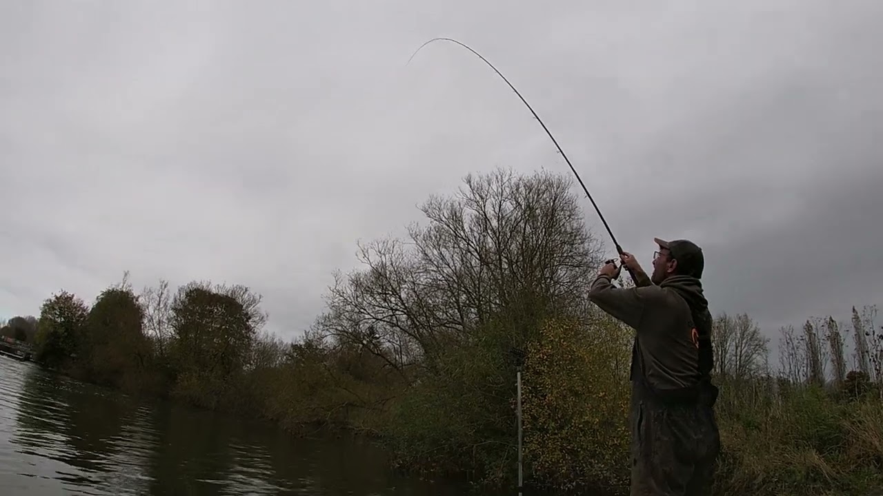 Fishing again on the Thames ...Buscot Weir