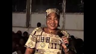 Bamoun booty dance: Aicha Kakandu 1