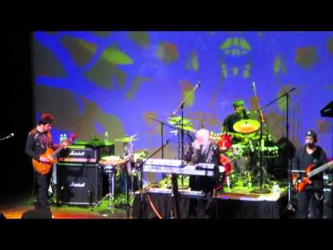 Edgar Winter-Hangin Around @ Long Island,NY 2,7,15 090