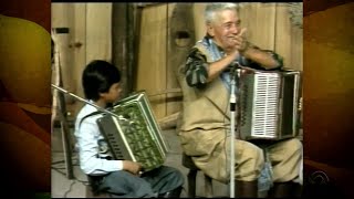 Tio Bilia apresenta Leandro Rodrigues no Galpão Crioulo