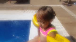 Gulsen Ve Gulsima Lina Nin Tatilden Geriye Kalan Anilari