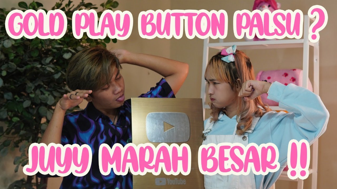JUYYPUTRII DAPET GOLD PLAY BUTTON PALSU ???