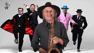 How to play sax on Madness&#39; &#39;One Step Beyond&#39;