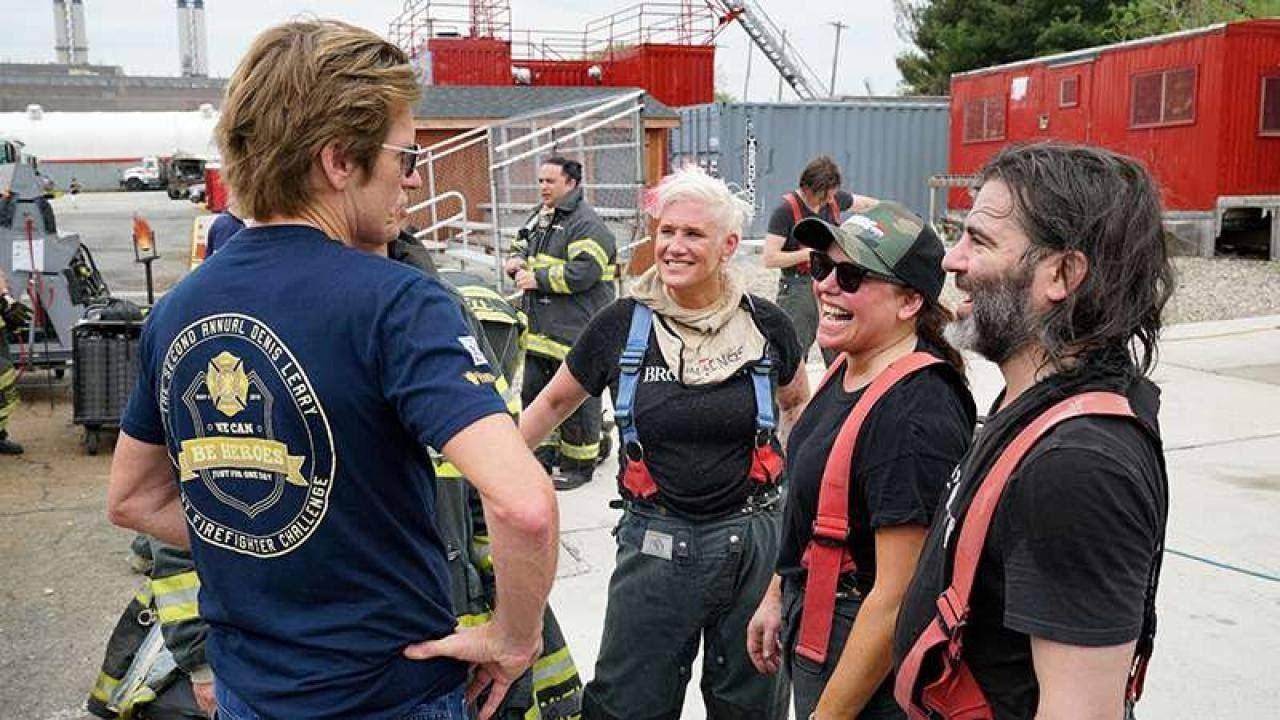 2018 Year In Review: Rach Takes On 2nd FDNY Firefighter Challenge With Denis Leary | Rachael Ray Show