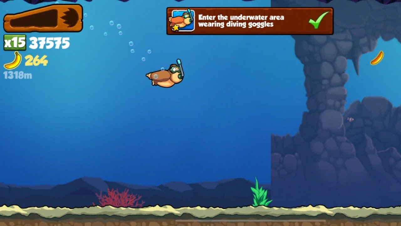 Banana Kong Enter the underwater area wearing diving goggles