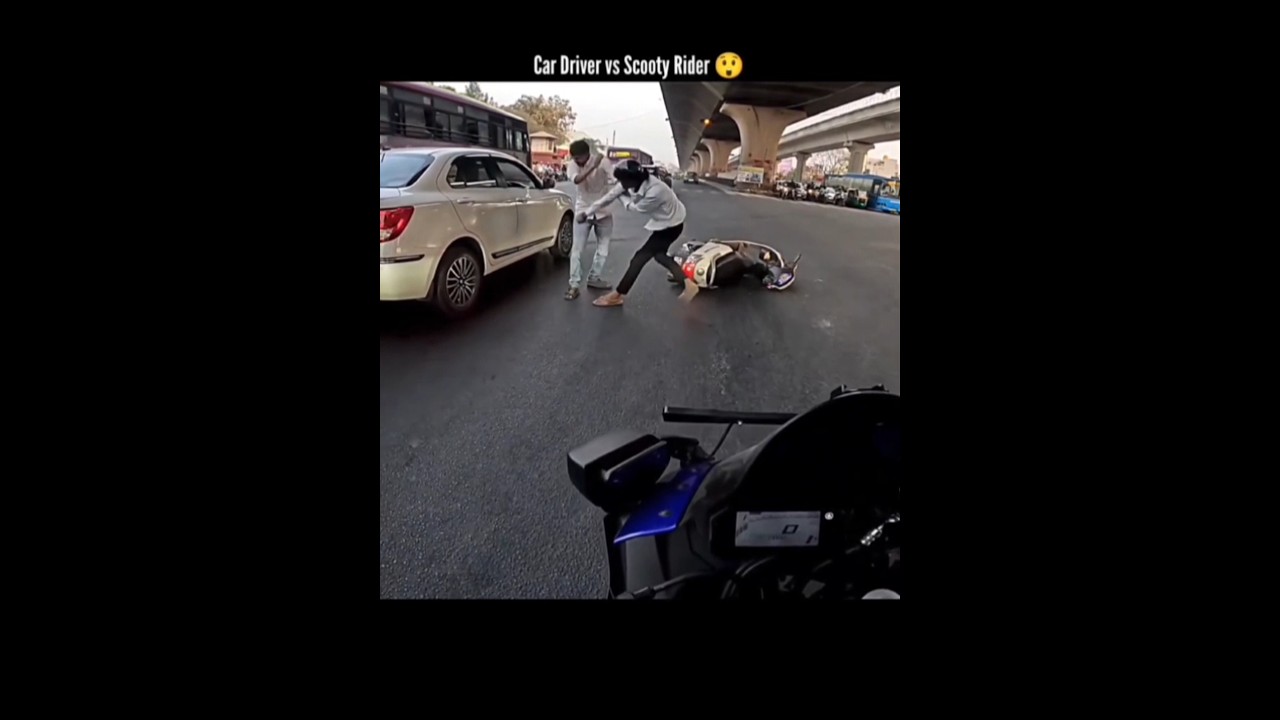 Scooty wale ne maara