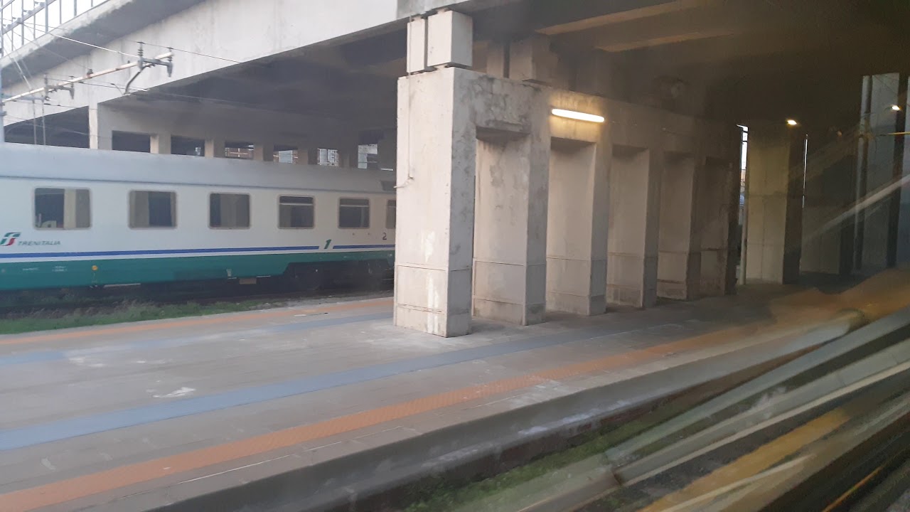 ICN1962 Messina Centrale von Syracusa