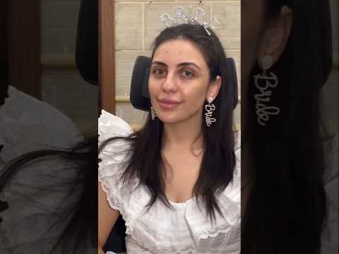 قالتلى عاوزه معرفش أنا مين اول مبص فى المرايا