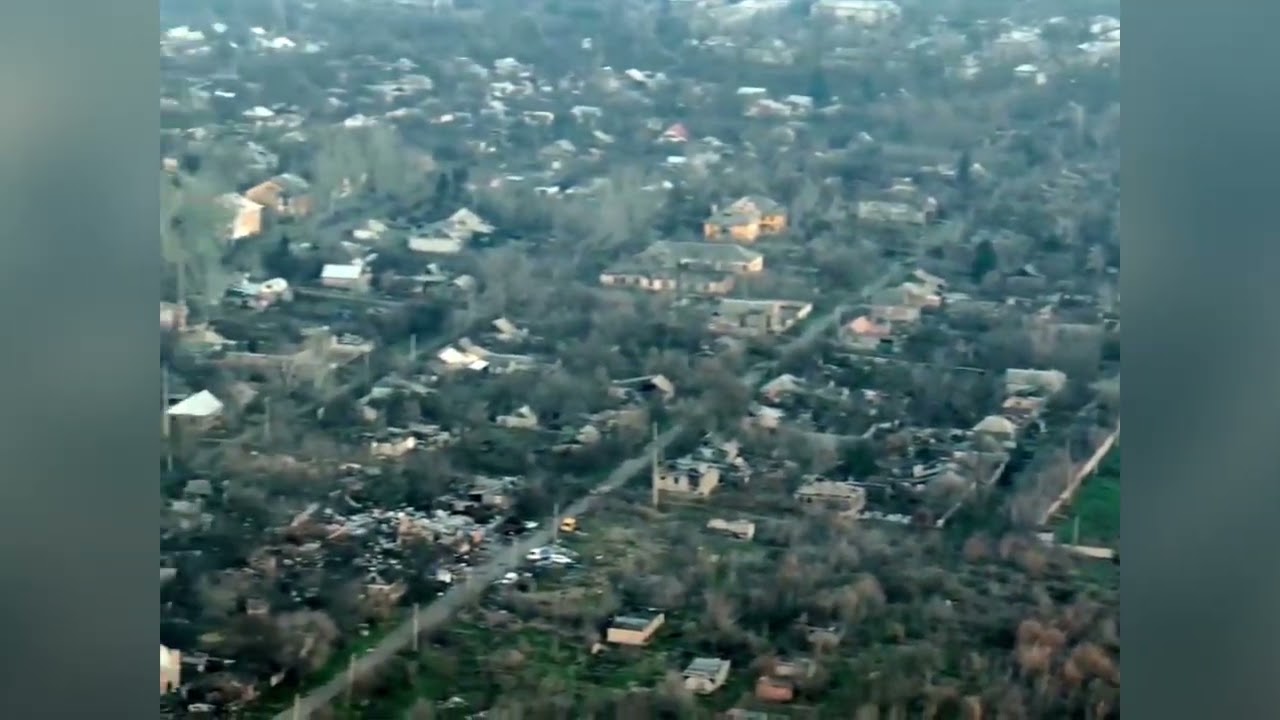 Місто на межі: Костянтинівка з дрона