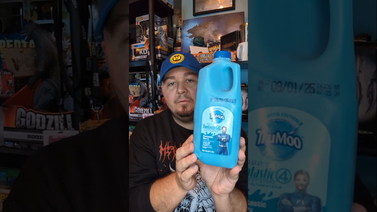 Tru Moo Fantastic Berry Milk Taste Test (BLUE MILK!?)