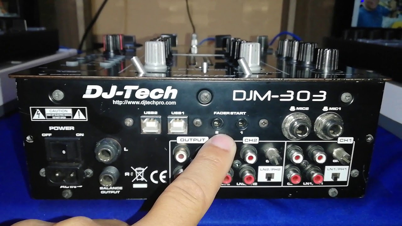 Behringer CMD PL 01 e Mixer DJ Tech DJM 303 - YouTube