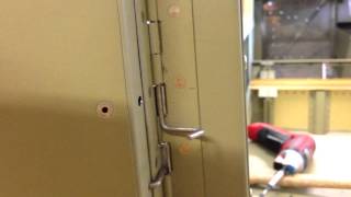 RV10 Baggage Door Hinge Modification