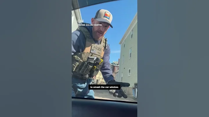 Agent smashes undocumented man’s car window