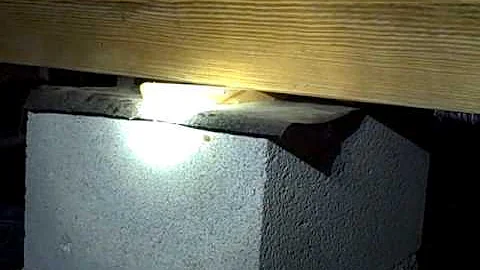 Structural Settlement Found Found by Nashville TN Inspector .wmv