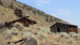 Found a secret abandoned ghost town in the middle of nowhere