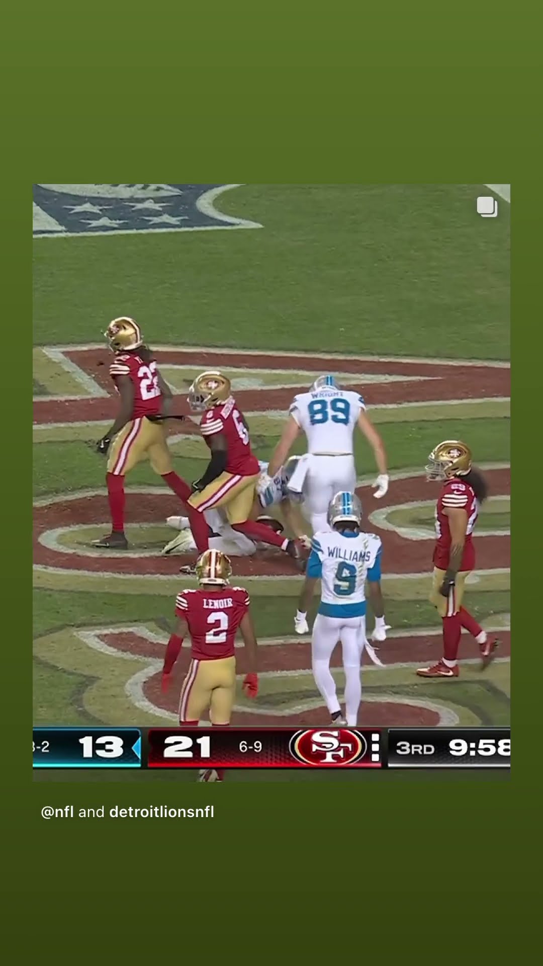 Quick throw #hoodnews #detroitlions #samlaporta #49ers #touchdown #nfl #sports #omg #how #wow #td