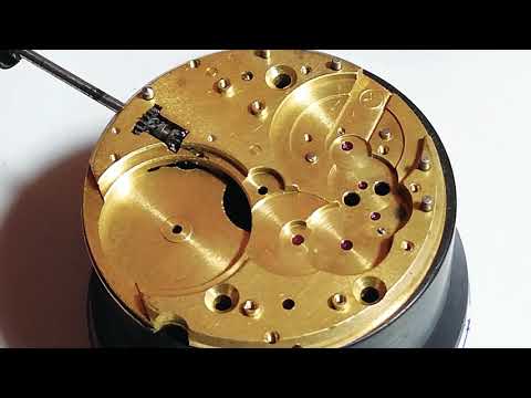 Видео: Как смазать часы? Места смазки часов. Pocket watch Molnija 3602. Lubrication points.