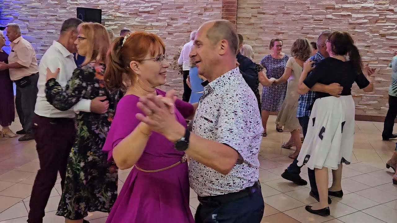 23 sierpnia 2025 BURSZTYN Wzruszająca chwila Piotr z BEATKĄ świętowali Rocznicę ŚLUBU 