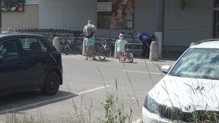 Download NetradiČnÁ KrÁdeŽ Bicykla Video MP3 NetradiČnÁ KrÁdeŽ Bicykla