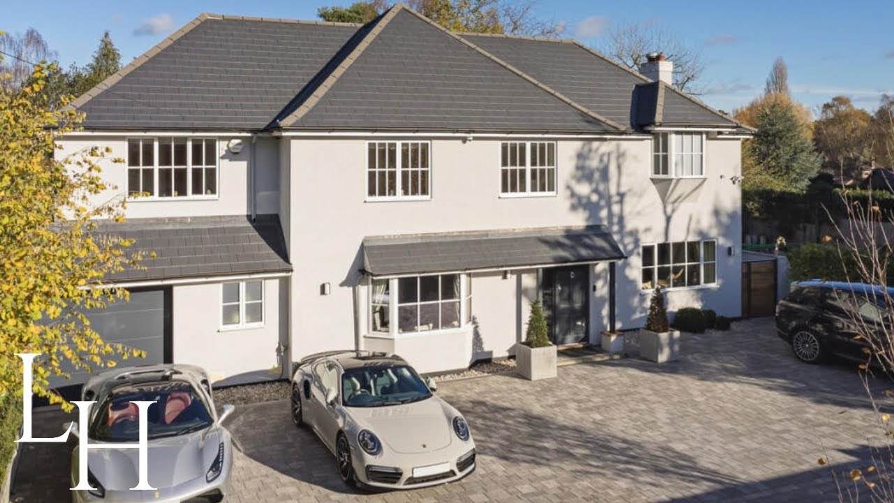 ⁣What £2,500,000 gets you in Surrey | Virginia Water