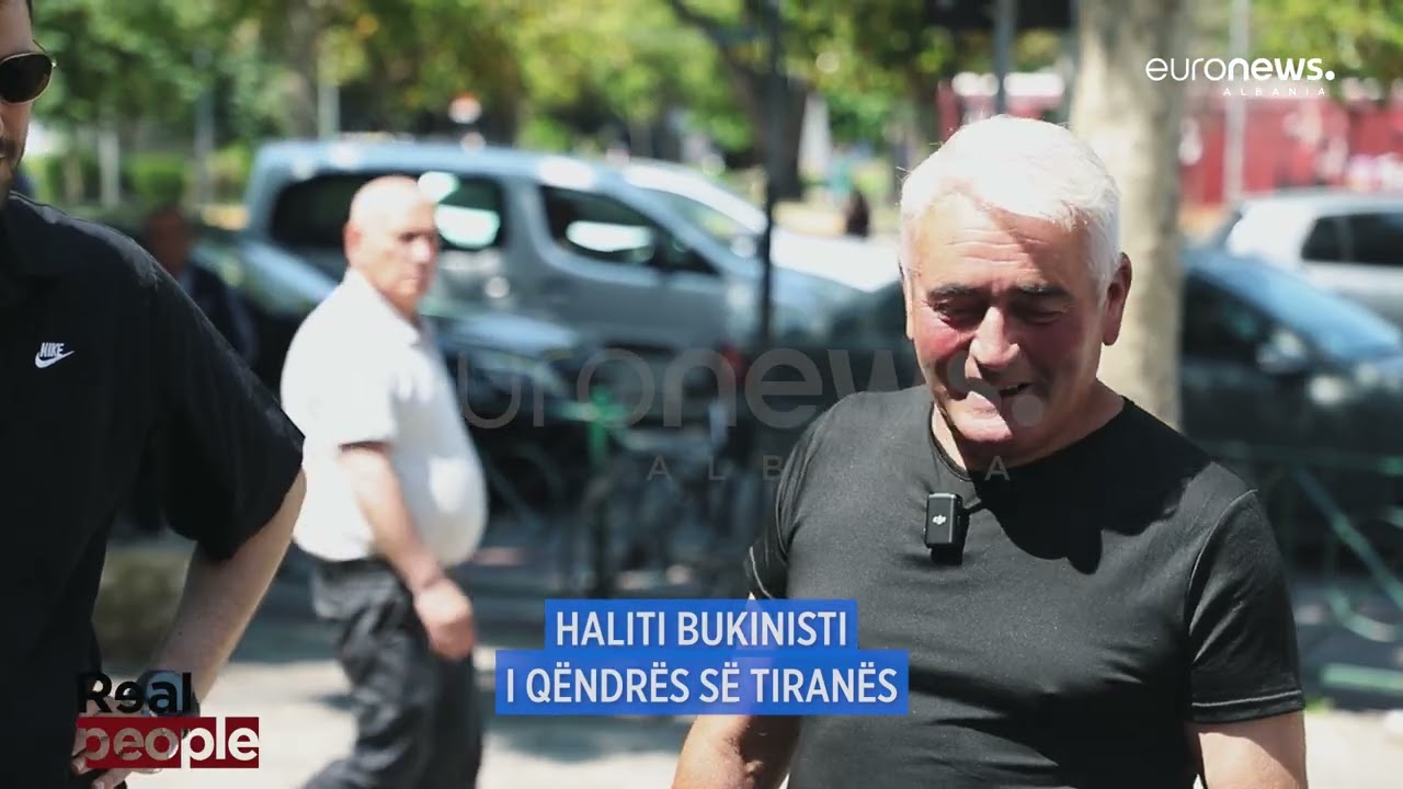 “Haliti, bukinisti që shet “shpresë” dhe dhimbja që nuk shuhet kurrë… | Real People
