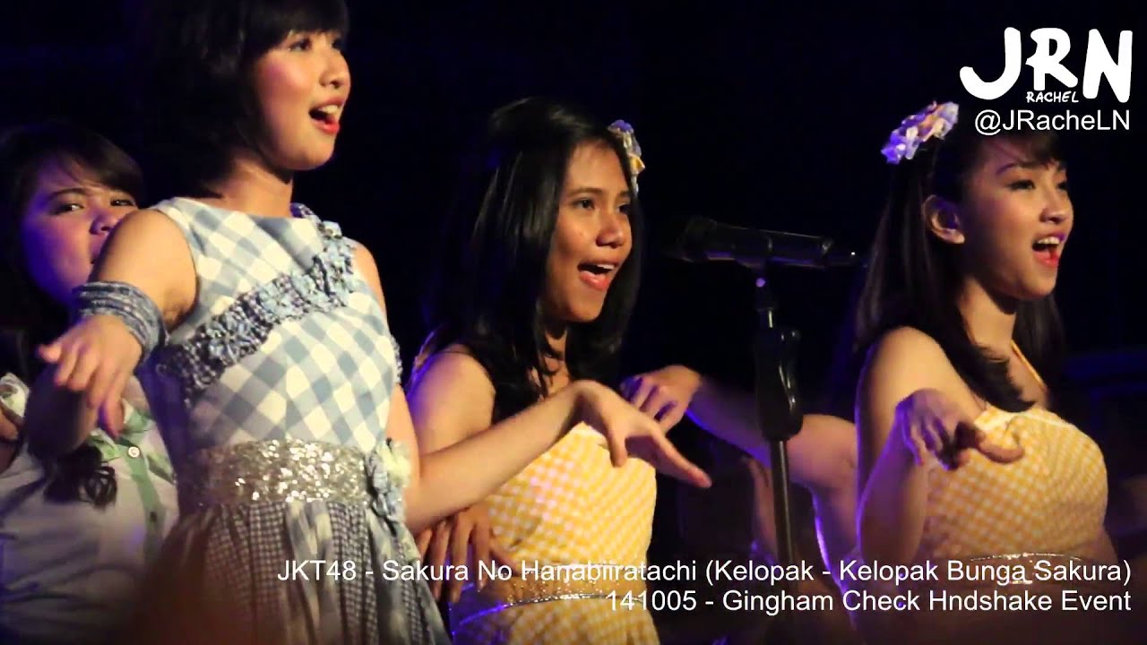  rachel jkt48  performing Kelopak  Bunga  Sakura  Sakura  No 