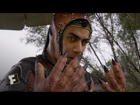 Predator: Badlands Exclusive Featurette - Embodying The Predator (2025)