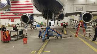 Airbus A320 Gear Swing (extension)