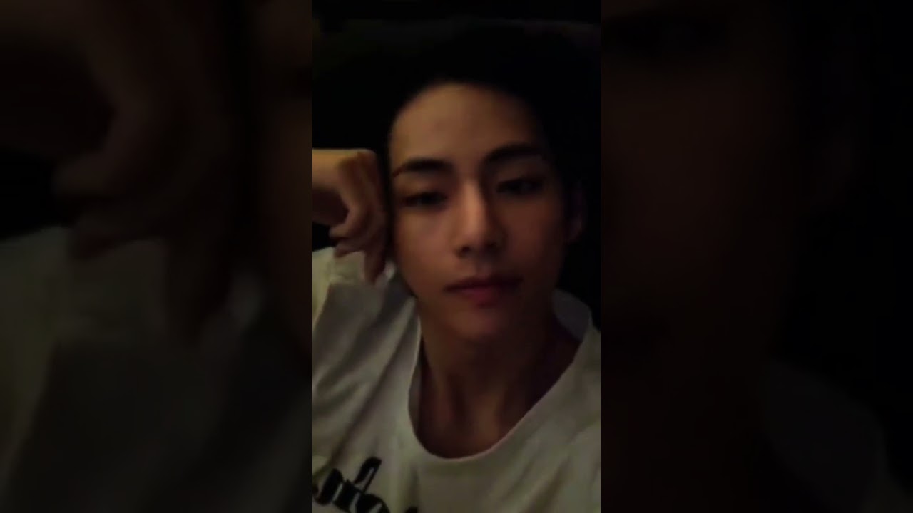 BTS V Weverse live on (2022.11.14) TAEHYUNG tell us how he's doing on his last live streaming 🥰