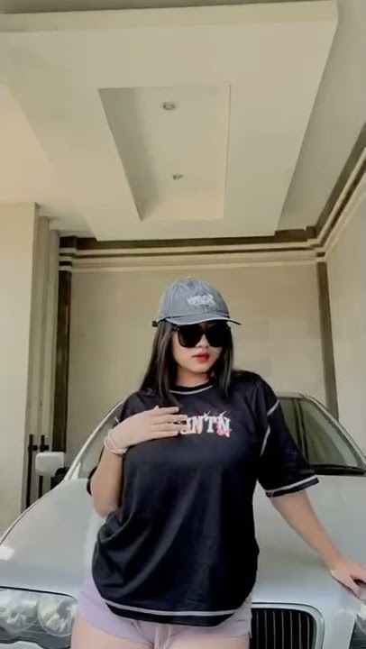 Putu sri ayu tarisa