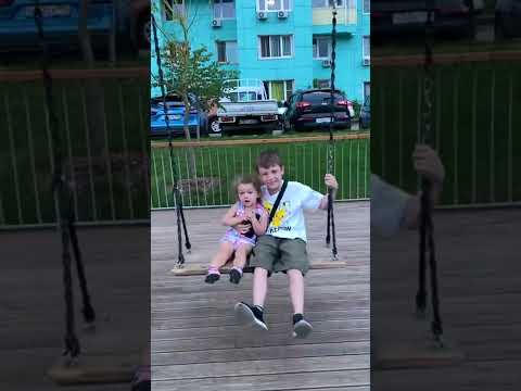 Выберешь маму или сестру? 😂😜 #shorts TikTok от Andi like