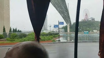 Trên bờ vịnh Cửa Lục lối lên cầu Bãi Cháy Hạ Long 28/7/2024