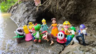 Super Mario Bros: Princess Peach|Yoshi|Luigi|Donkey Kong|Koopa Troopa|Goomba mario|Toat|Juegode