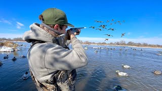 GOOSE and DUCK HUNTING a WORLD FAMOUS RIVER! (68 BIRDS)