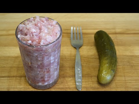 Just add cucumbers directly to the minced meat and get the juiciest cutlets