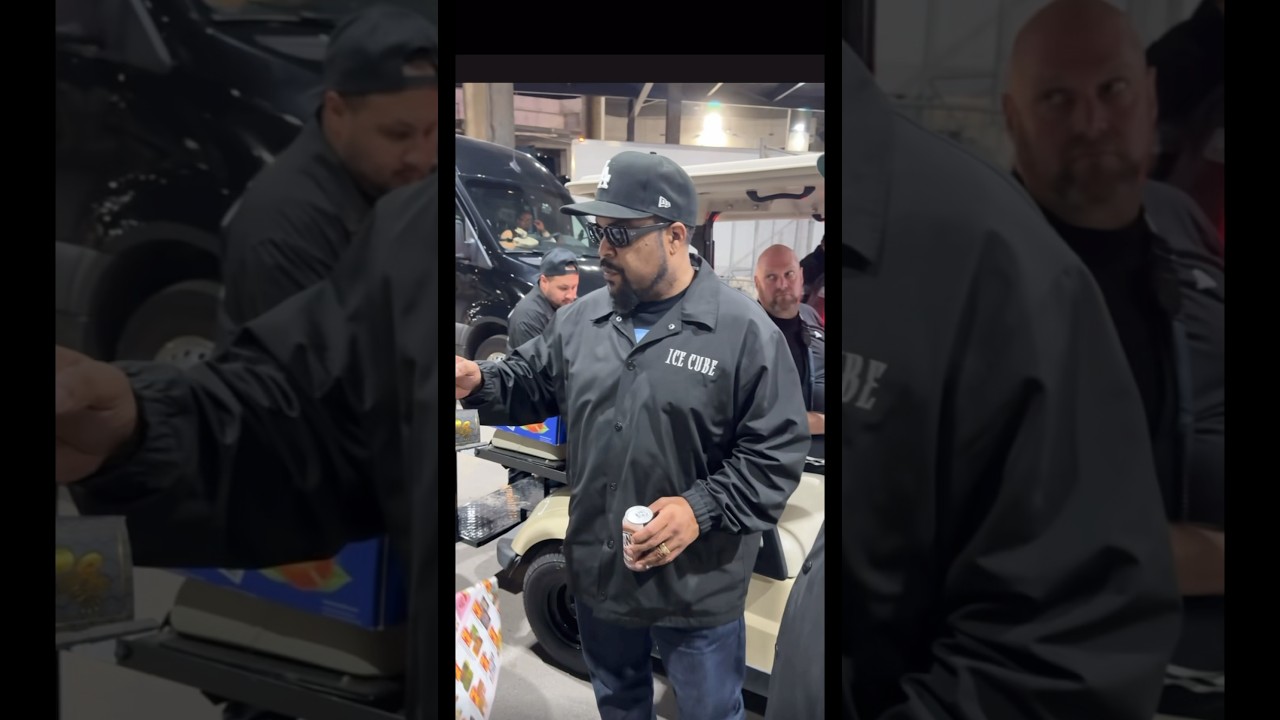 Rapper/Actor Ice Cube Takes Care of Fans - Signing Autographs After Concert 