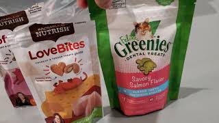 Cat kitties inhale treats New Rachel Ray Nutrish treats Soft Spots and Love Bites treats yummy treat