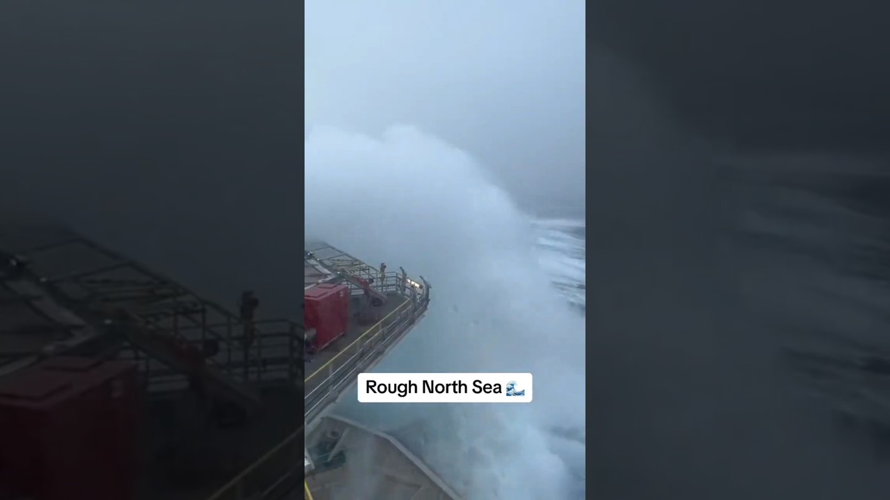 Diving support vessel in rough North sea 🌊 // 
