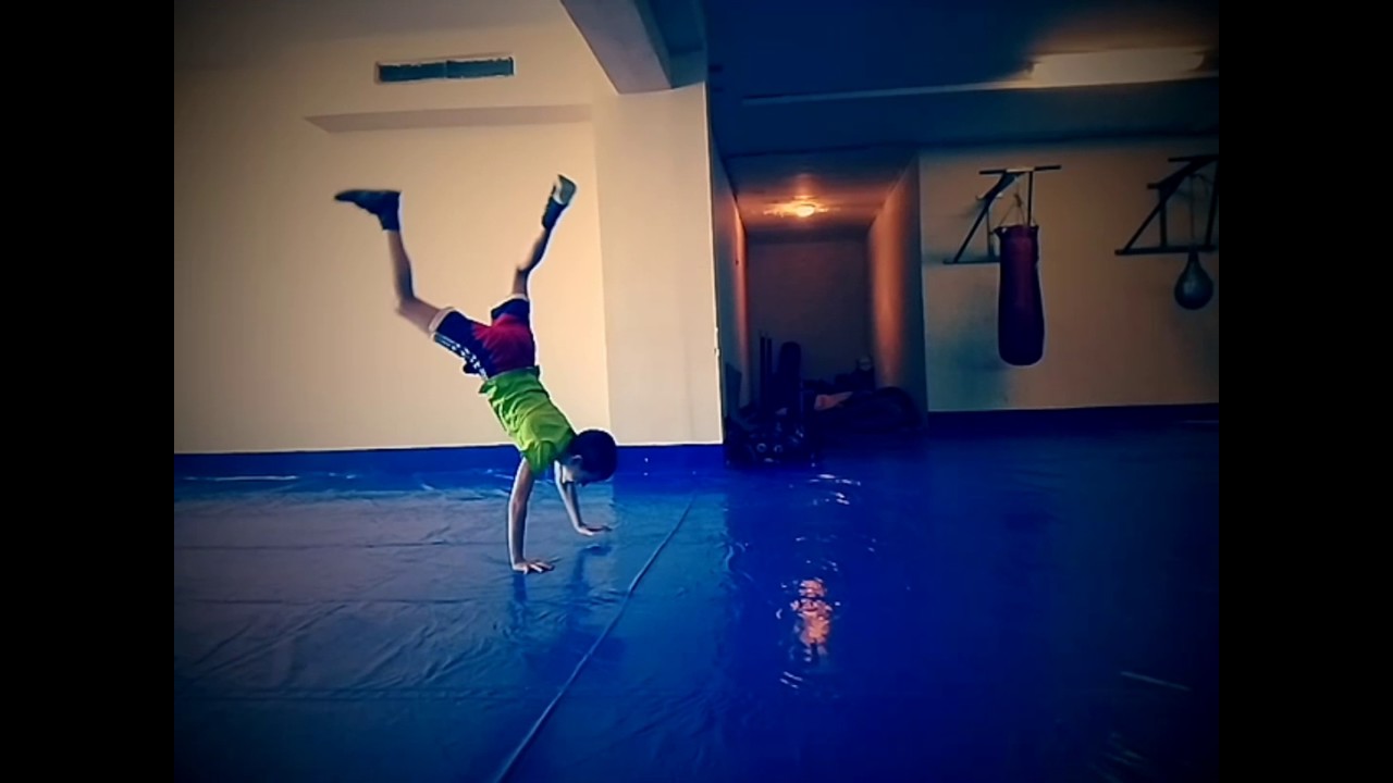 Стойка на руках