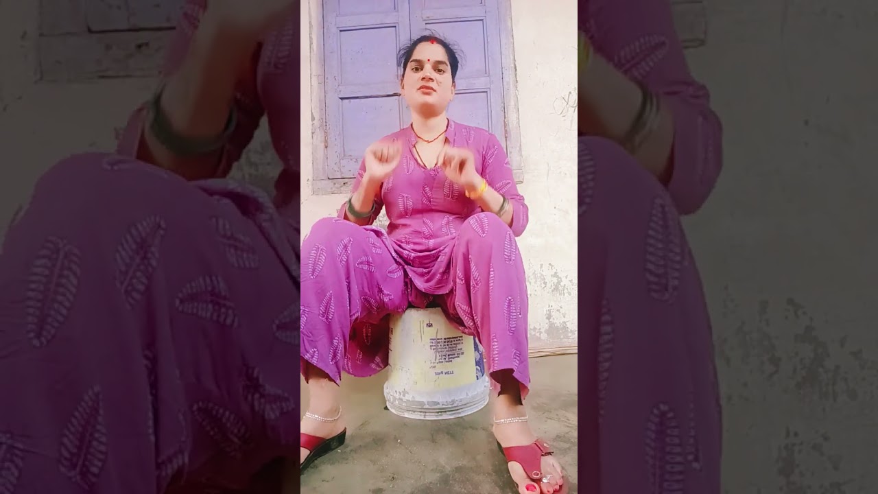 A disabled duckling help his cat friend 🐥 duckling 