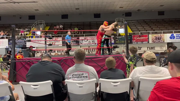 Corey Sparks vs The Masked Soviet Superstar (Willi...