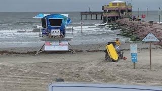 Search continues for little boy who drowned in Galveston after getting caught in rip current