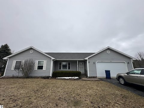 5535 N Liberty Drive, Traverse City, MI home video tour